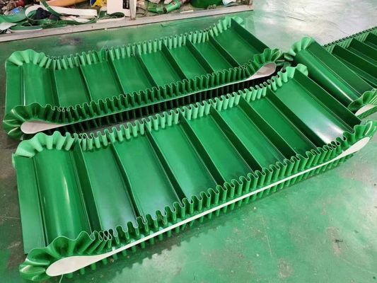 comprare Nastro trasportatore a catena industriale materiale del PVC della parete di lato di forza di verde ad alta resistenza del bene durevole online manufacture